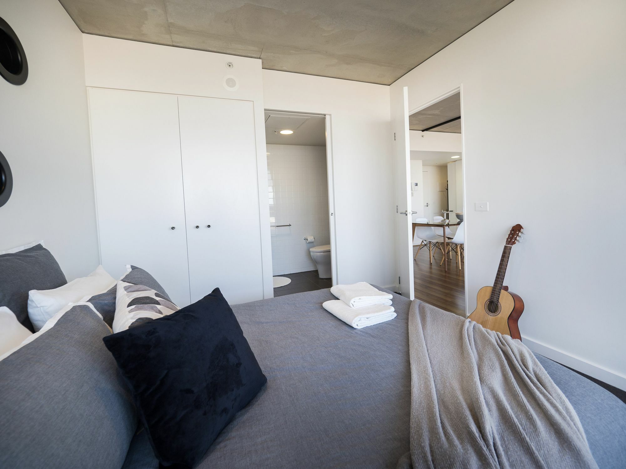 Littlestay Sturt - 2 Bedroom Aptm ملبورن المظهر الخارجي الصورة